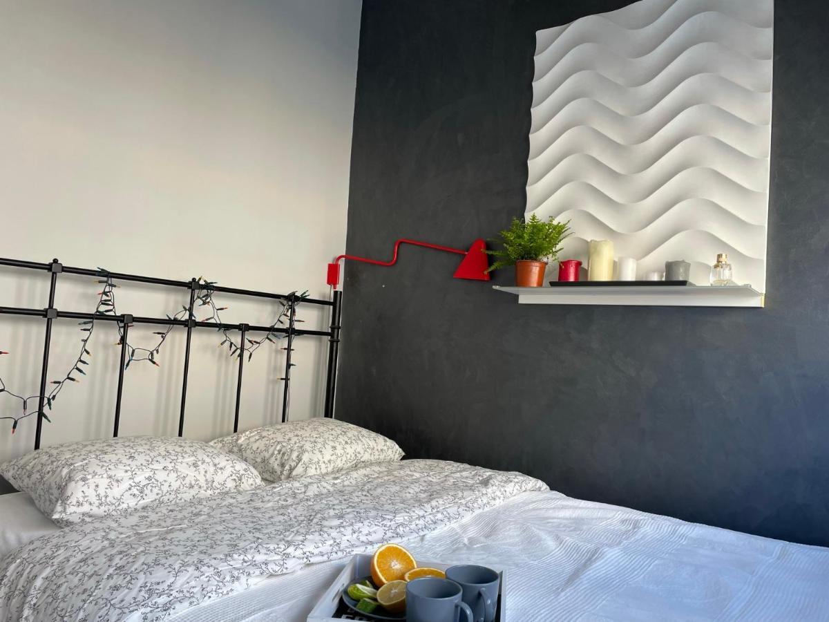 Grey Gucci Apartment City Center Warsaw Exterior photo